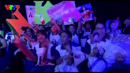 Sao Việt Toàn Năng Nhật Kim Anh Gạt đi nước mắt