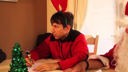 Caesar & Otto's Deadly Xmas (2012) - Trailer (Comedy, Horror)