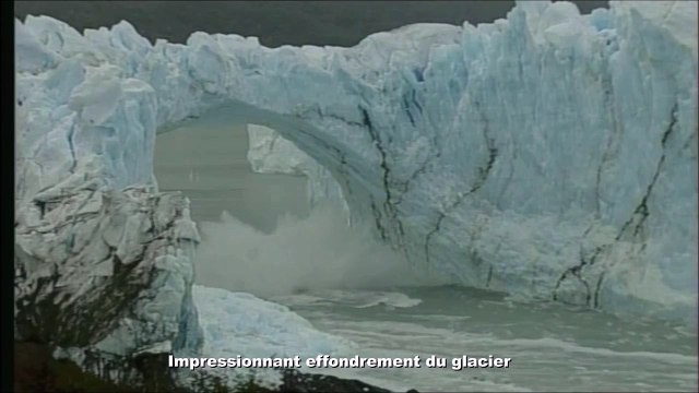 Effondrement impressionnant du glacier argentin Perito Moren