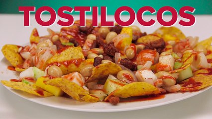 People Try Mexican Street Food