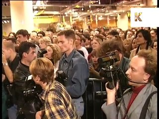 1990s Oasis Virgin Megastore Performance, 1995