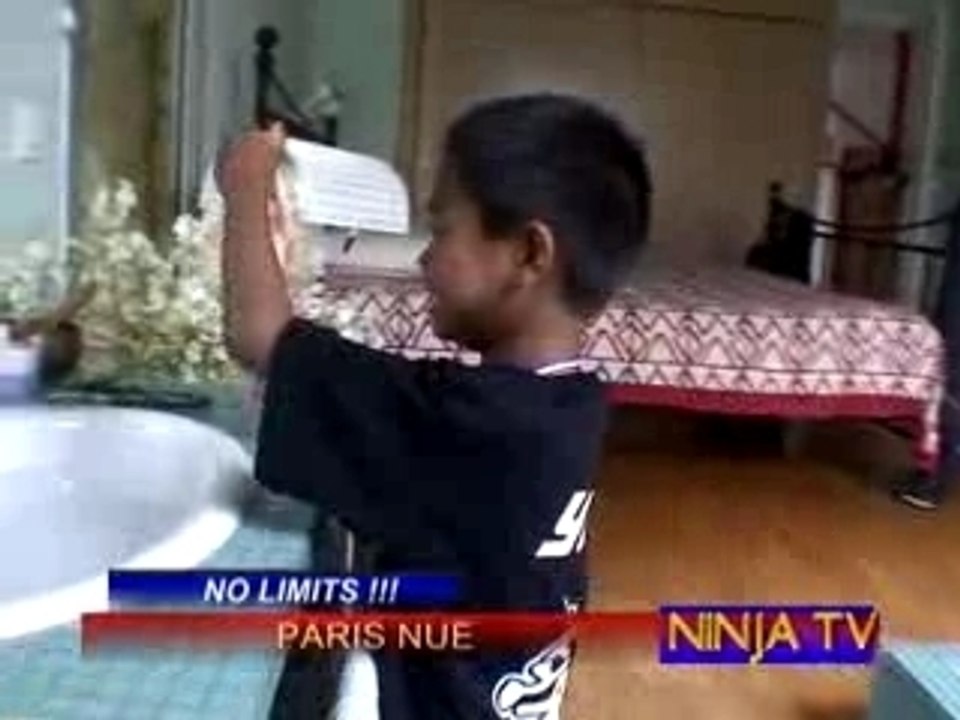paris hilton nue !!!
