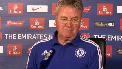Chelsea - Hiddink : "Benitez va apporter beaucoup d'expérience"