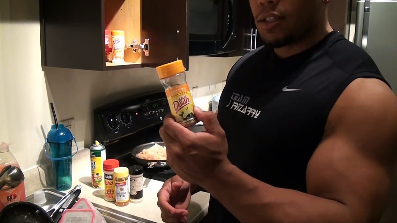 How to cook a basic meal  Chicken & Rice