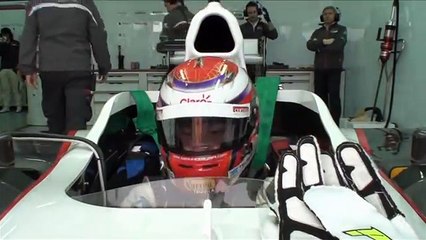 Sauber C30 adjustable rear wing activation video