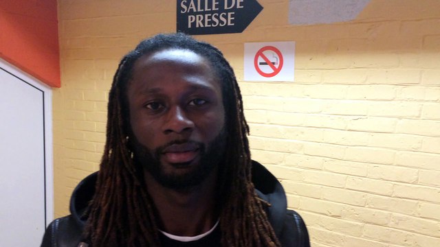 Dieumerci Ndongala souhaite un bon anniversaire au coach carolo