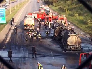 Tankerler çarpıştı, şoför alevler arasında yanarak can verdi