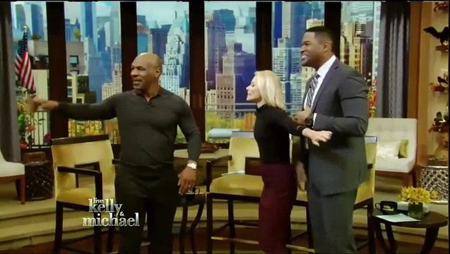 Mike Tyson Interview | Mike Tyson live with Kelly & Michael Jamie Fox to play Mike Tyson life story Historical Boxing Matches