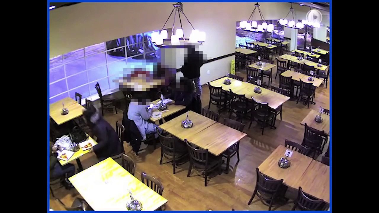 Deux pickpockets ratent le vol d'un portefeuille et se font griller. Pris en flag