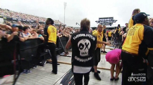 Papa Roach - Rock On The Range Festival 2015