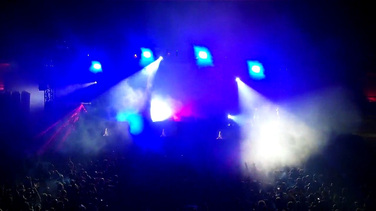 Aphex Twin NYE show excerpt
