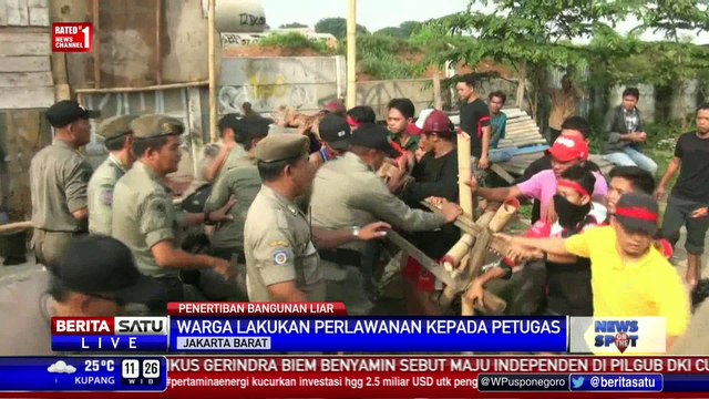 Pembongkaran Bangunan Liar di Bantaran Kali Apuran Ricuh