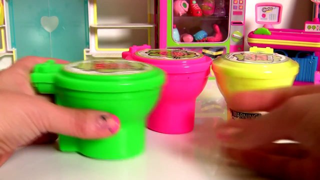 Pig George e Peppa Pig Caiu no Vaso Sanitário de Geleca - Novelinha em Portugues Disney B
