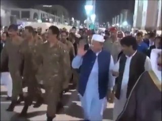 Shocking Response of People During Nawaz Sharif’s Madinah Visit