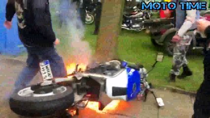 Compilation moto fun... A mourir de rire ^^