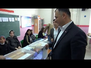Rasim Acar, Ümraniye'de oy kullandı