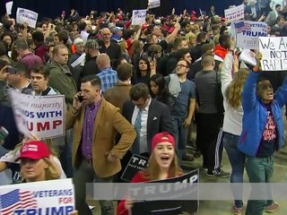 Etats-Unis: Trump fustigé par ses rivaux après des heurts dans un meeting