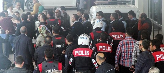 Şanlıurfa'da hastane önünde kavga