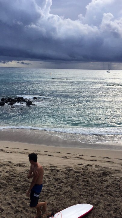 Plage des Roches Noires St Gilles Reunion