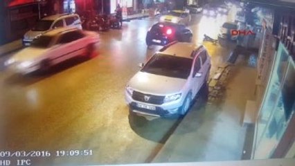 Edirne Aracıyla Çarptığı Çocuğu Hastaneye Götürdü