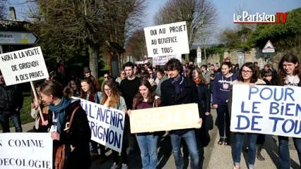 250  anti-PSG manifestent à Thiverval-Grignon