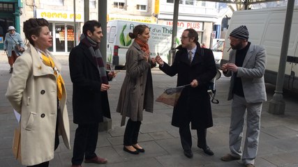 Un drôle de rassemblement à prendre avec humour