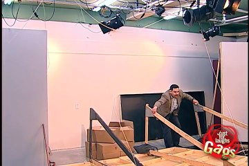 Relax Daily_Funniest Newscast Disaster