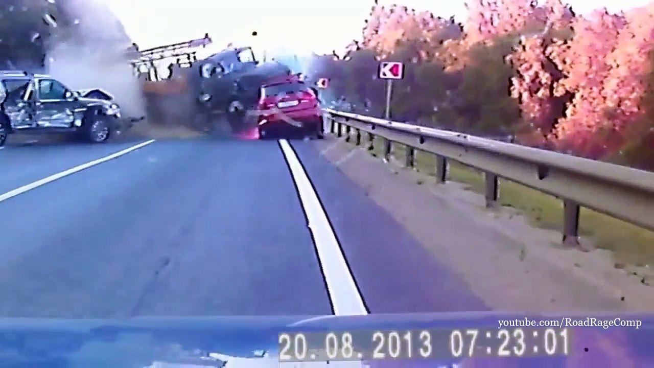 Truck Crash Compilation Trucks Crashes 2013
