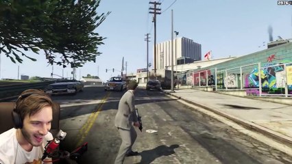 CHIMP GOES TO STRIPCLUB (GTA 5)