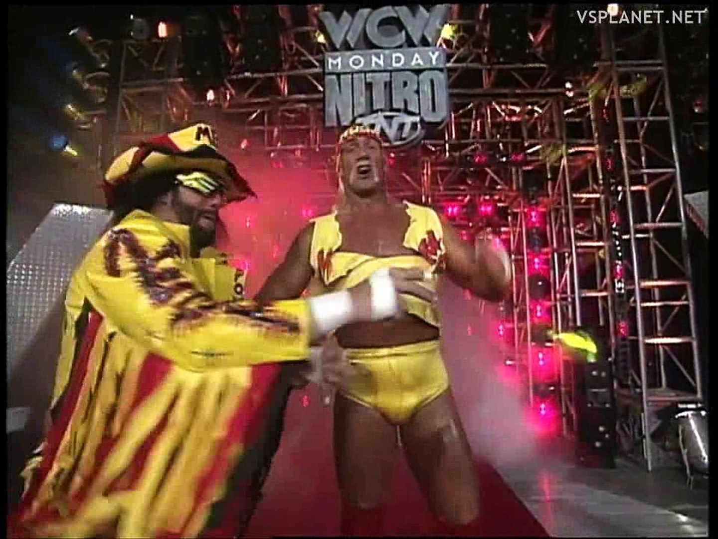 Hulk Hogan, Randy Savage, Bootyman vs Arn Anderson, Ric Flair, Kevin  Sullivan, WCW Monday Nitro 11.03.1996