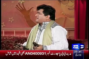 Azizi as Surely Khan  Hasb E Haal  27 September 2015_4
