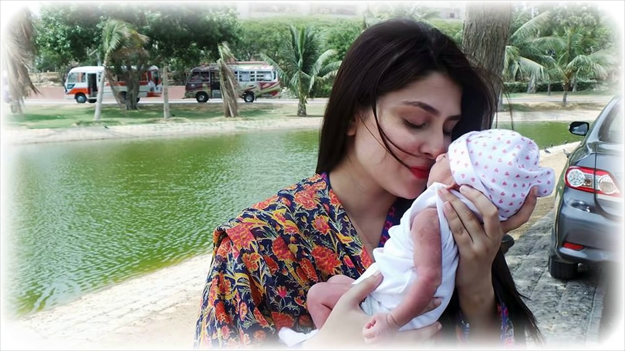 10 Pakistani Celebrity Mom with their kids who became mother in 2015 - YouTube
