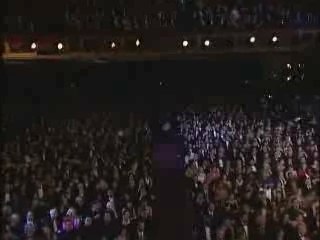 Ricky Martin - The Cup Of Life (Live Grammy Music Awards)