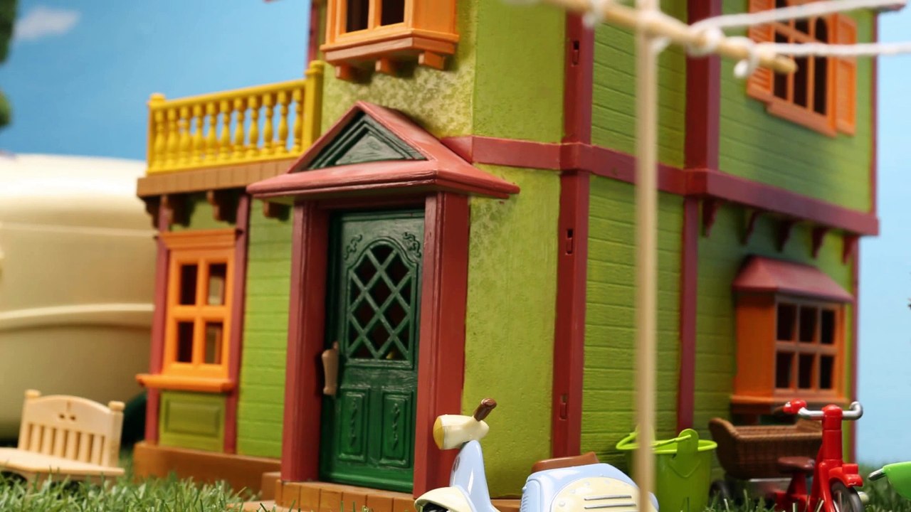 ELSA vs CAT who wins? Frozen Stop motion Movie Clips * Elsa's World * Play Doh