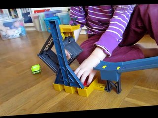 Cars 2 Stunt Ramp Getaway