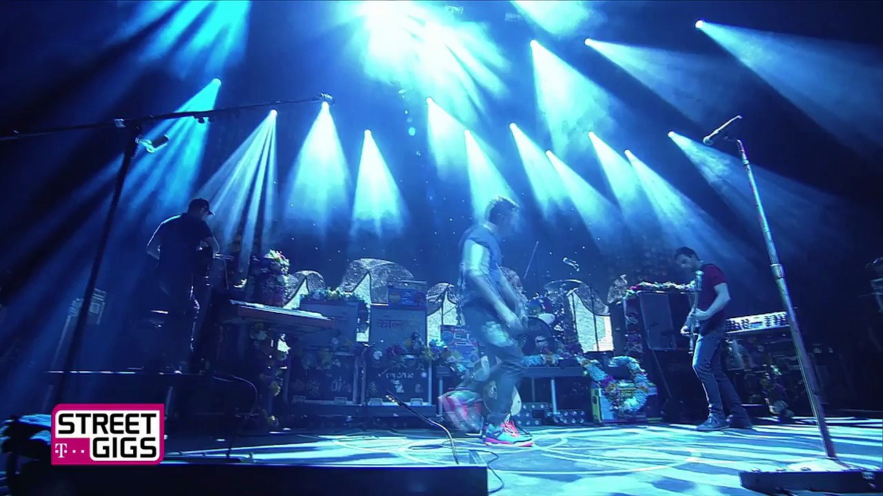 Coldplay - Magic live @ Telekom Street Gigs Germany 2015