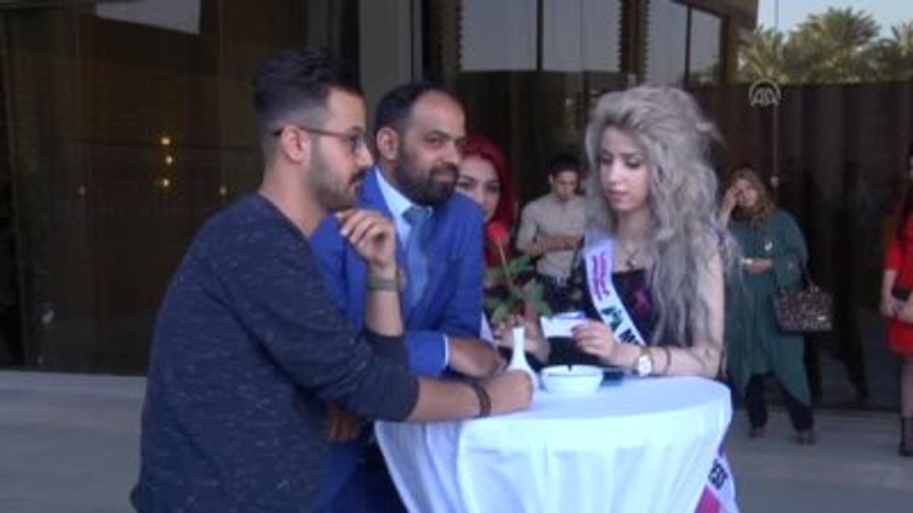Irak'ın Başkenti Bağdat'ta Defile