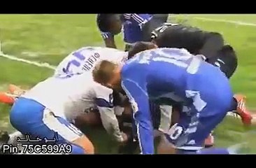 daha insanlık ölmemiş dedirten görüntüler [360p]