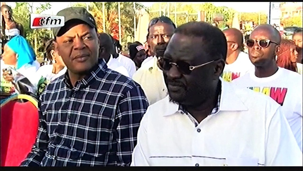 Youssou Ndour en pleine campagne " je suis le patron de Dakar" 12 Mars 2016