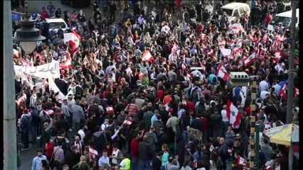 Miles de personas protestan en Líbano por la crisis de la basura