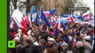 Pologne : 50 000 manifestants anti-gouvernementaux contre la dictature à Varsovie