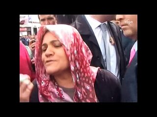 Kadınlardan Beşir Atalay'a pankartlı tepki