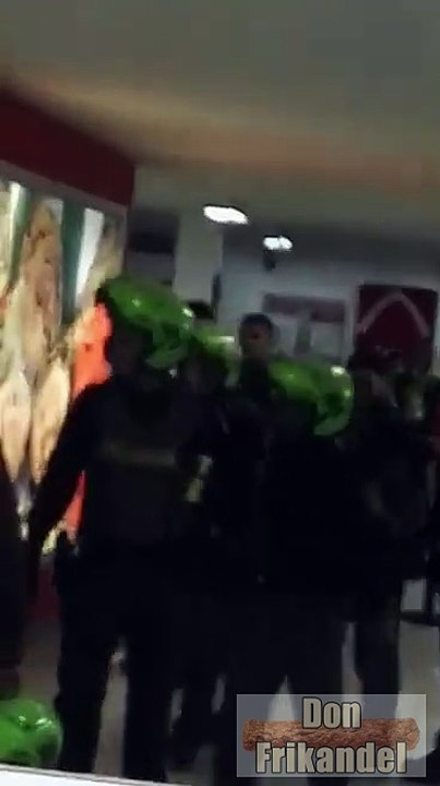 Robo del banco DaVivienda cerca al parque de Bello, delincuentes capturados.