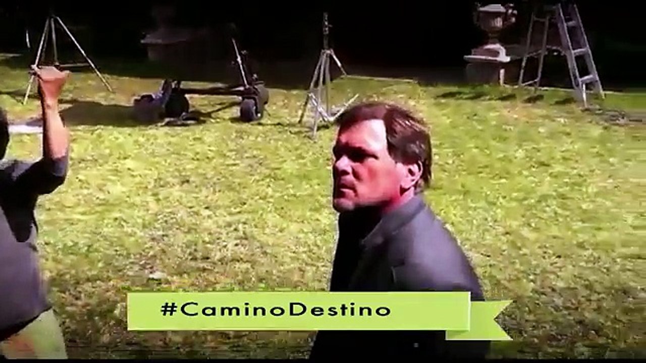 Fernanda llego al hospital mira el detras de camaras Un camino Hacia destino