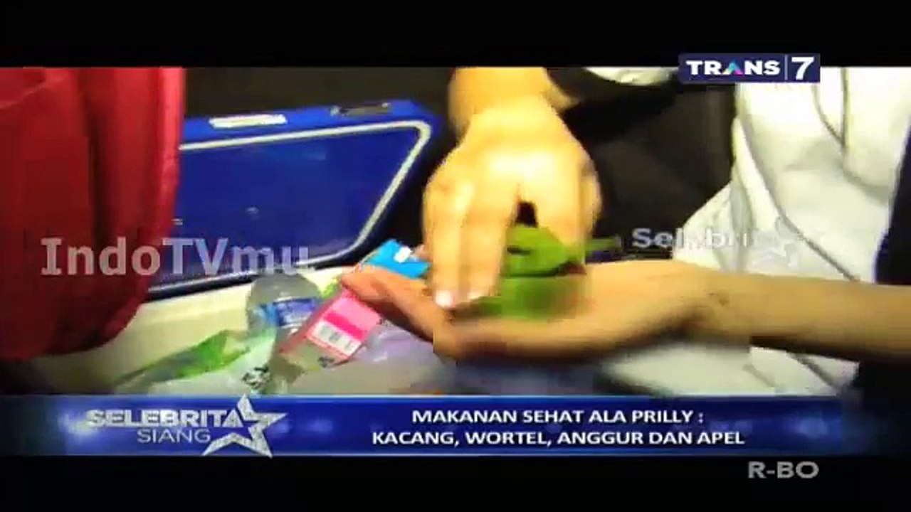 Aliando Syarief Ledek Kebiasaan Aneh Prilly Latuconsina Selebrita 24 Oktober 2015