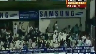 شاہد آفریدی کی وہ اننگز جس کی وجہ شہرت پائی دیکھیں اس وڈیوں میں - The innings of Pakistan vs New zealand by which Shahid Khan Afridi got famous