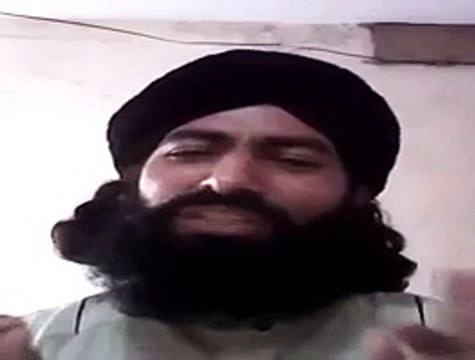 Emotional Guy Bashing Ulamahs- mumtaz qadri