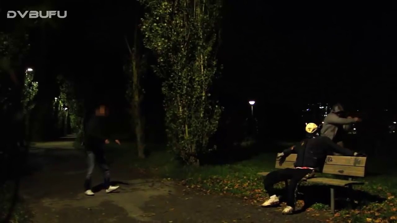 BROMAS DE ZOMBIES EN PLENA CALLE (2016) _ Bromas de Terror Pesadas en la Calle