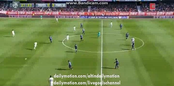 Zlatan Ibrahimovic Incredible Elastico Skills - Troyes AC vs PSG - Ligue 1 - 13.03.2016