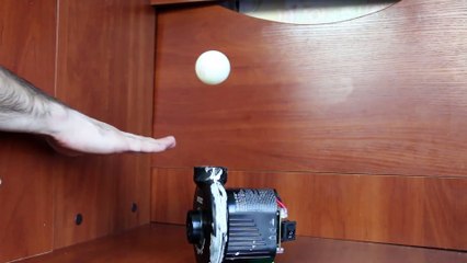 Amazing experiment with a flying ball